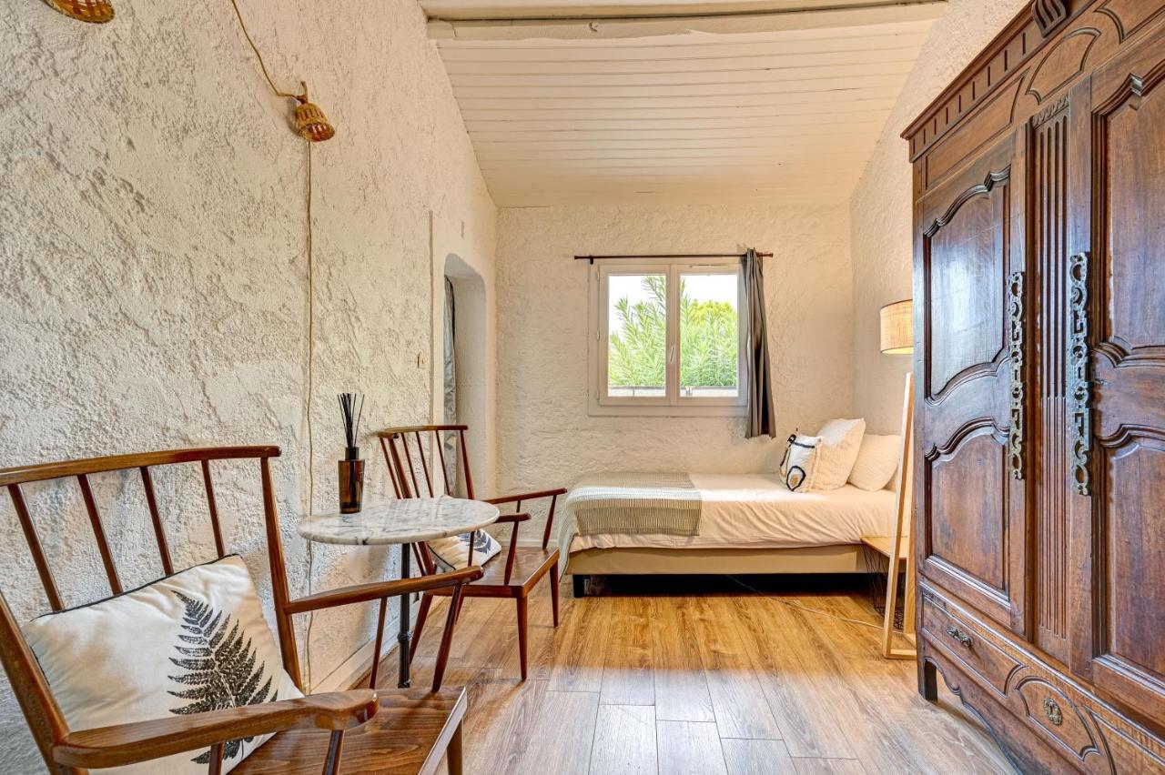Le Provence Hotell Gémenos Eksteriør bilde